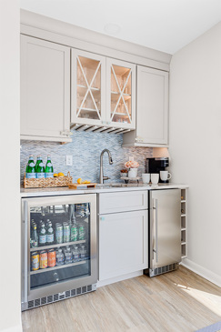 Kitchen Cabinets & Remodeling