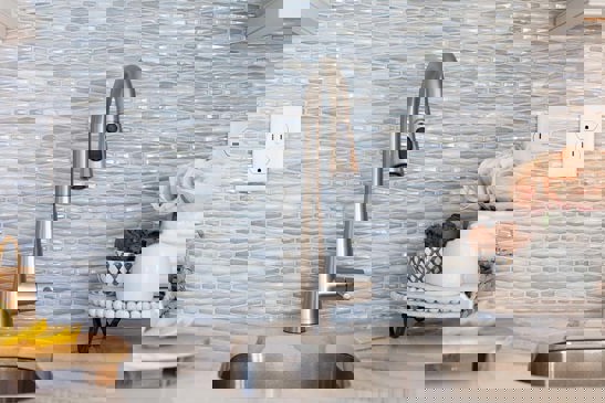 Kitchen Cabinets & Remodeling