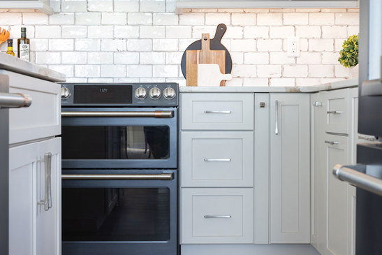 Kitchen Cabinets & Remodeling